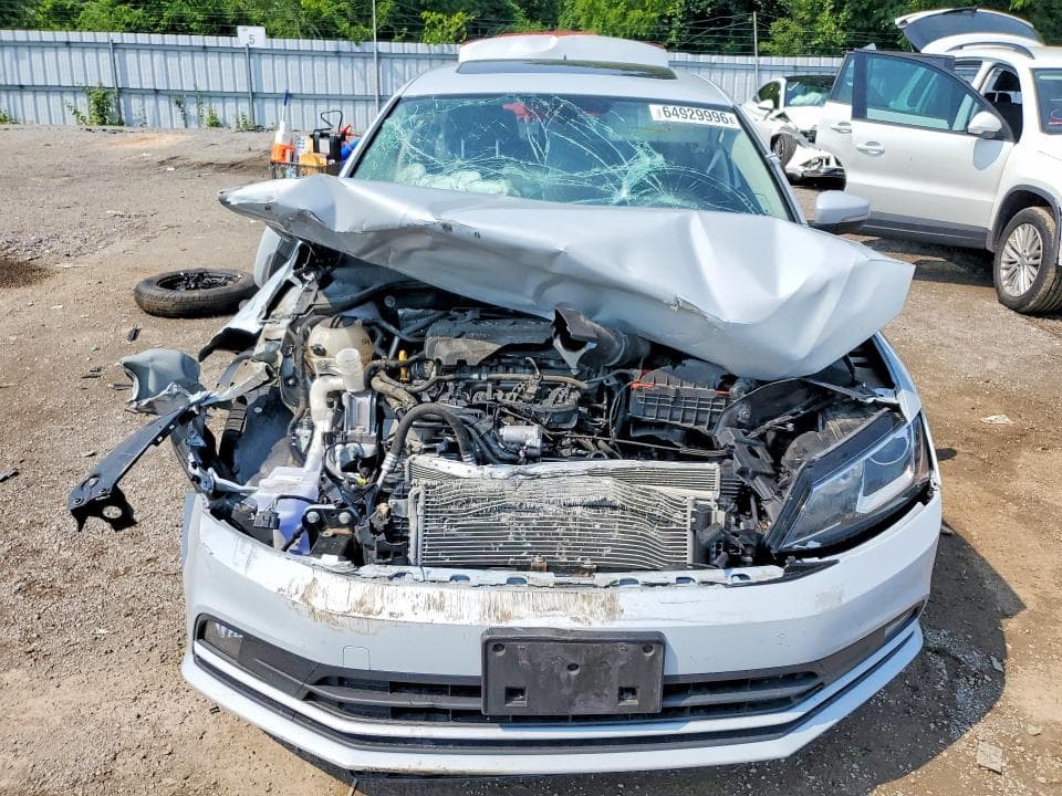 2017 VOLKSWAGEN JETTA SEL 5