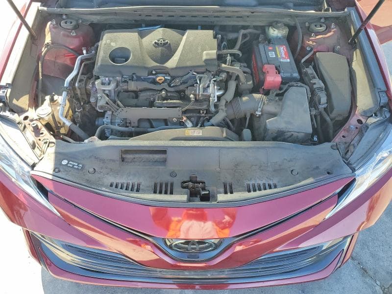 2018 TOYOTA CAMRY LE 11