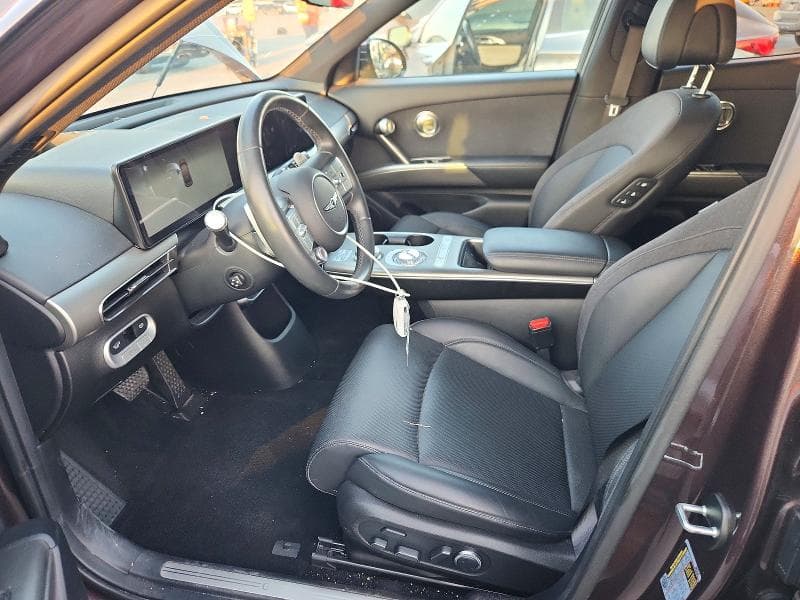 2024 GENESIS GV60 STANDARD 7