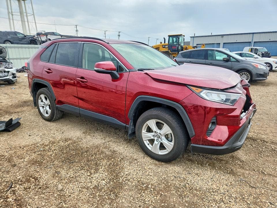 2020 TOYOTA RAV4 XLE 4