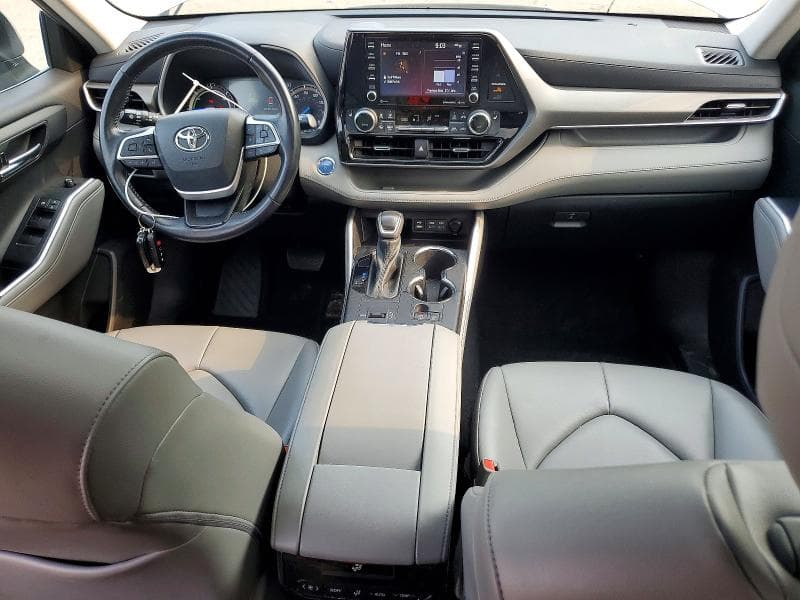 2022 TOYOTA HIGHLANDER HYBRID XLE 8