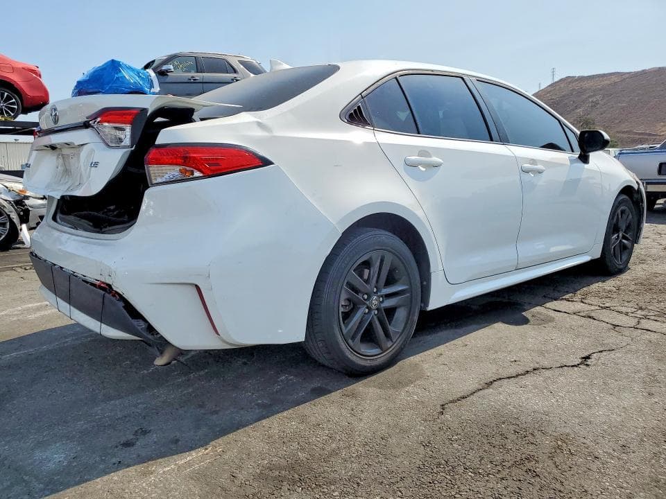 2021 TOYOTA COROLLA LE 3
