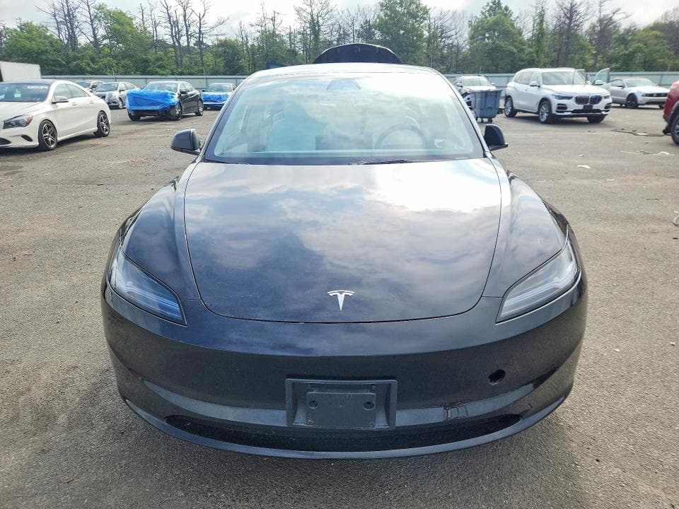2025 TESLA MODEL 3 5
