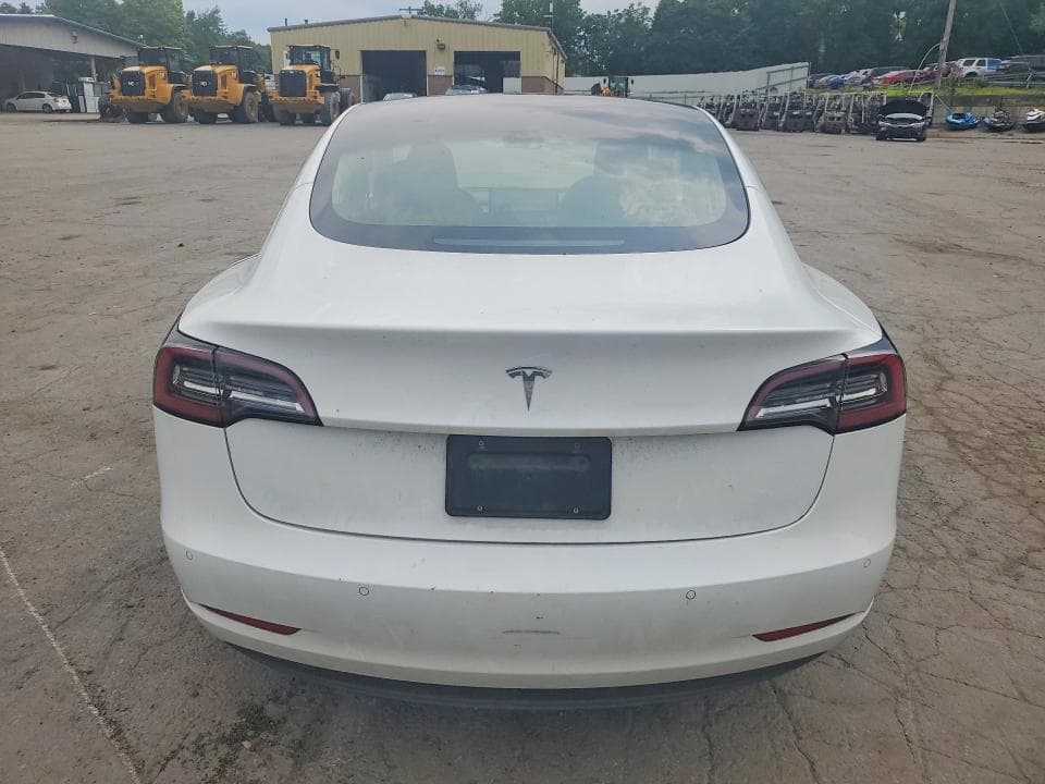 2020 TESLA MODEL 3 6
