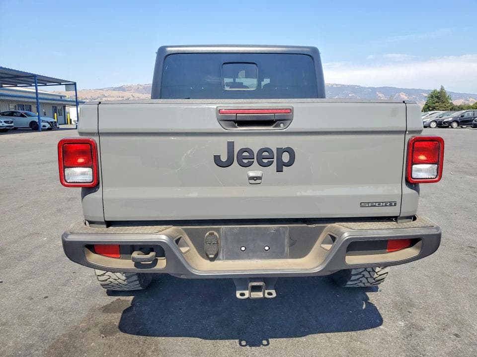 2021 JEEP GLADIATOR SPORT 6