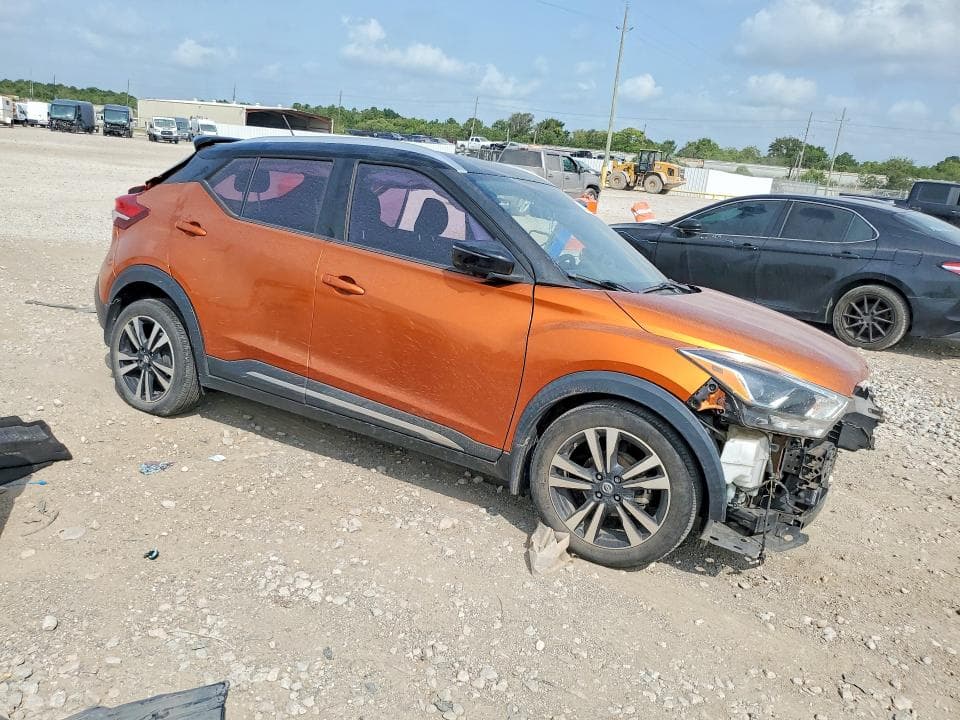 2019 NISSAN KICKS SR 4