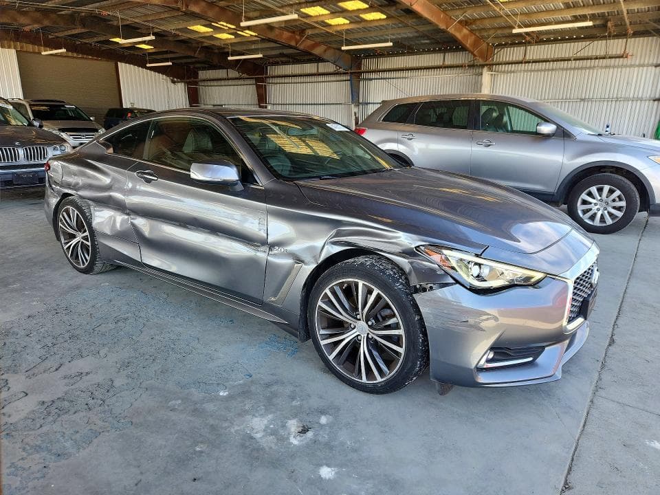 2017 INFINITI Q60 2.0T 4
