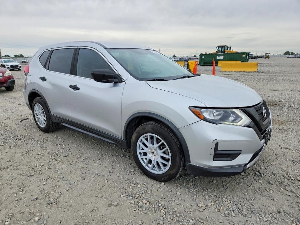 2017 NISSAN ROGUE S 4