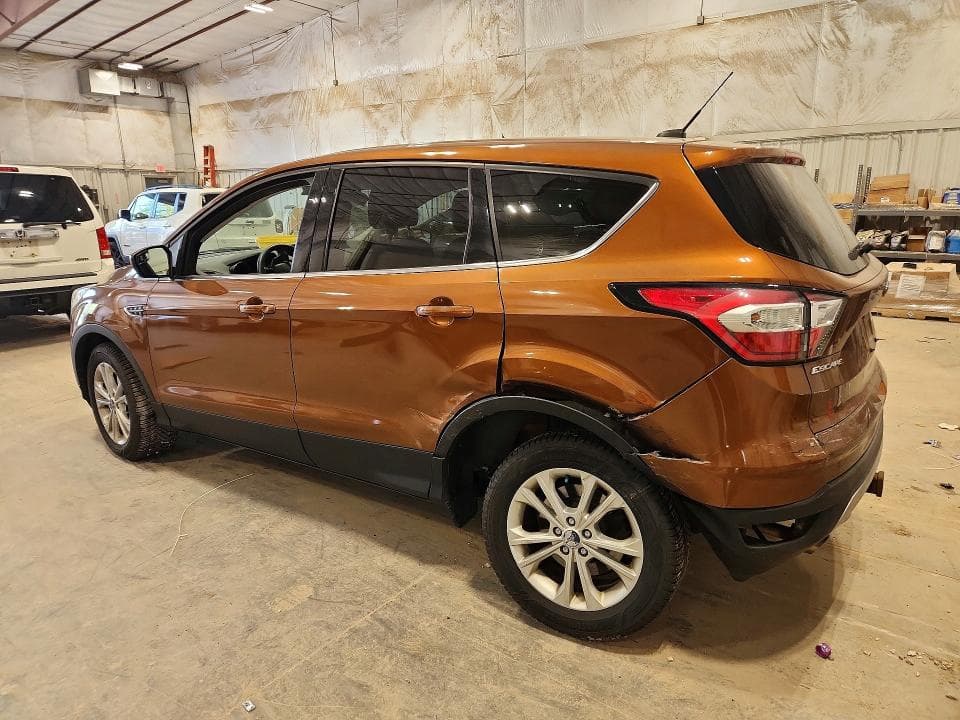 2017 FORD ESCAPE SE 2