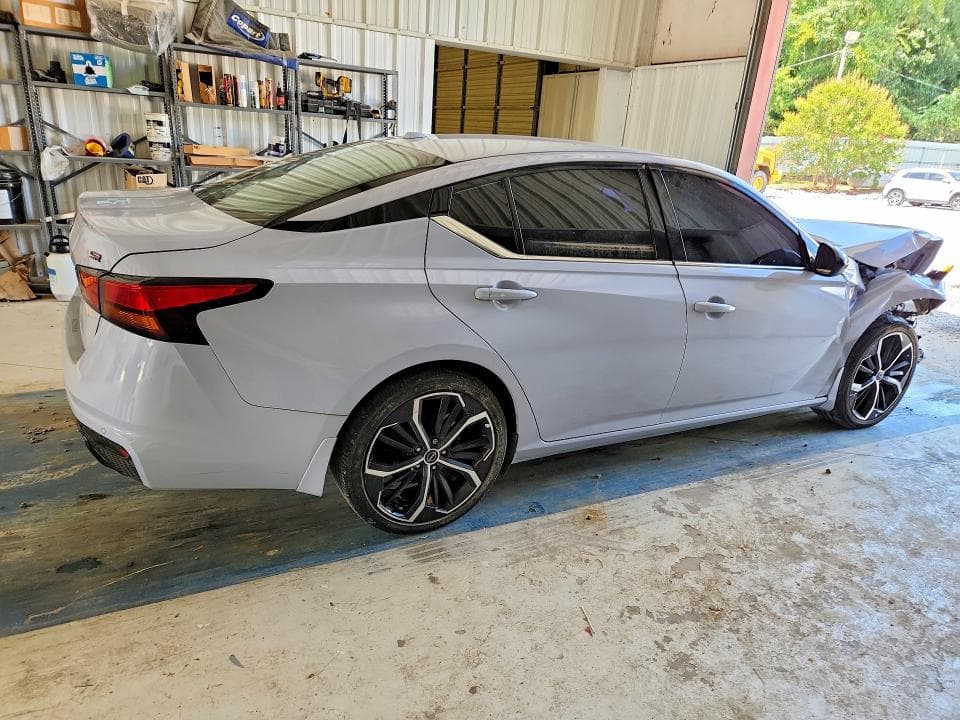2024 NISSAN ALTIMA SR 3