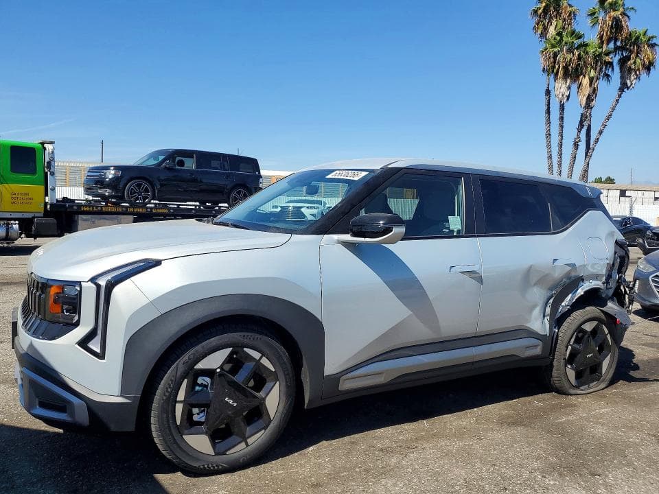 2027 KIA SELTOS S - 1