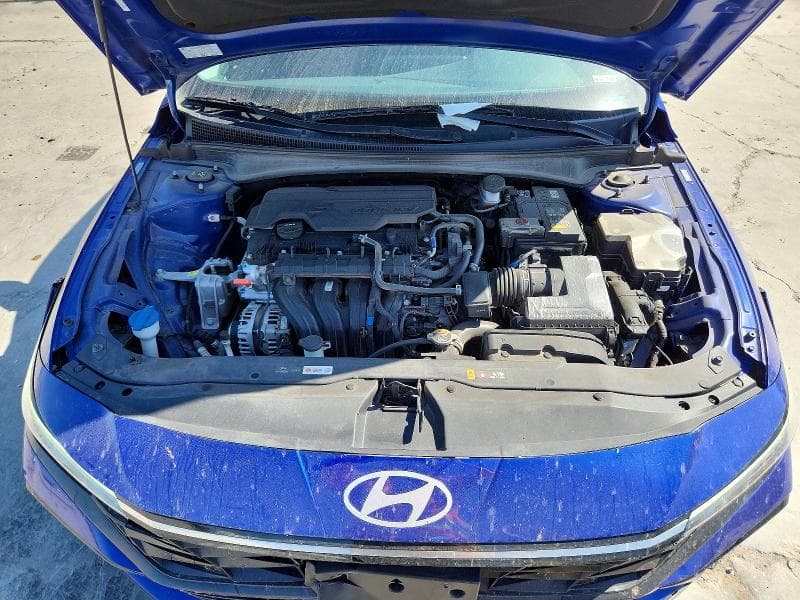2024 HYUNDAI ELANTRA SEL 11