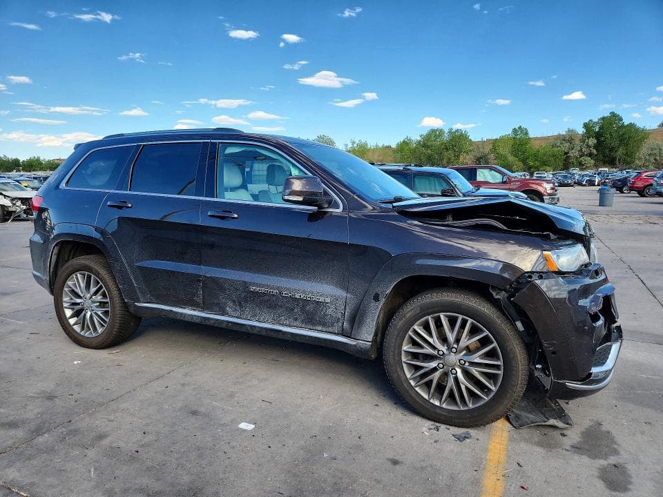 2017 JEEP GRAND CHEROKEE SUMMIT 4
