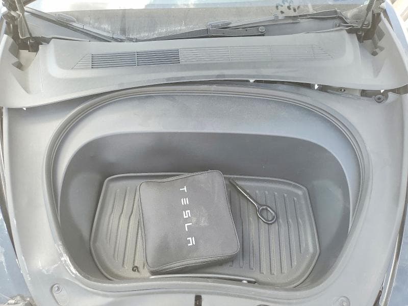2025 TESLA MODEL 3 11