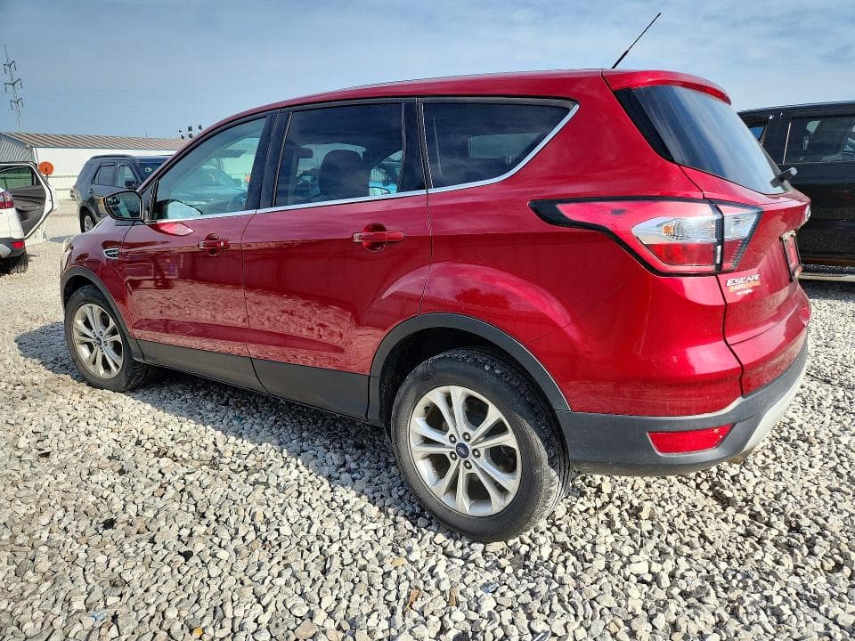 2017 FORD ESCAPE SE 2