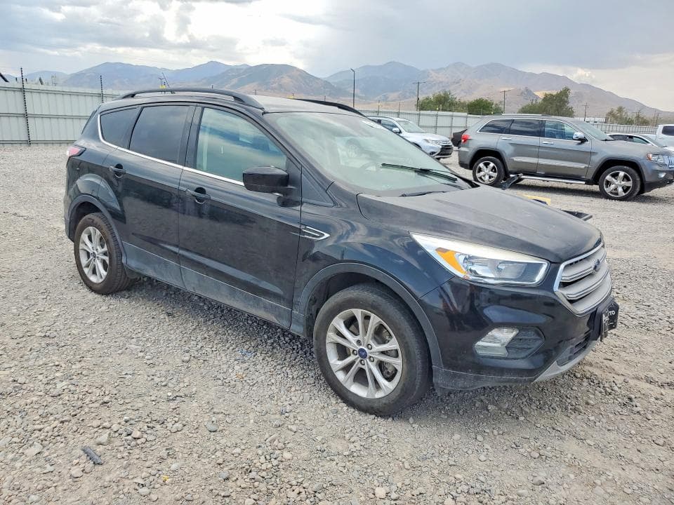 2018 FORD ESCAPE SE 4