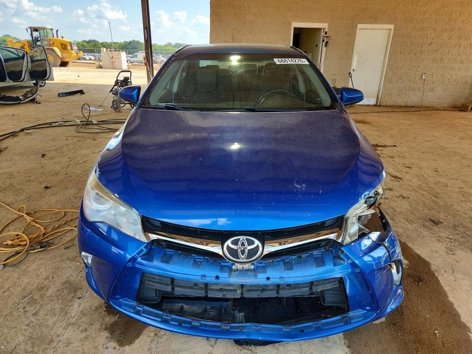 2017 TOYOTA CAMRY SE 5