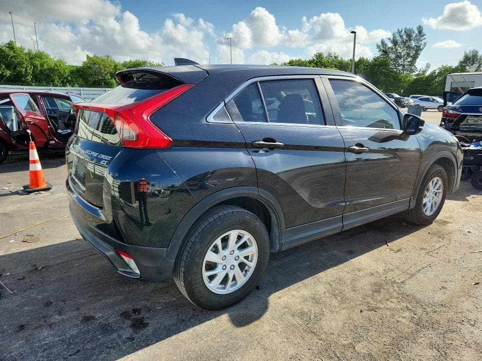 2019 MITSUBISHI ECLIPSE CROSS ES 3
