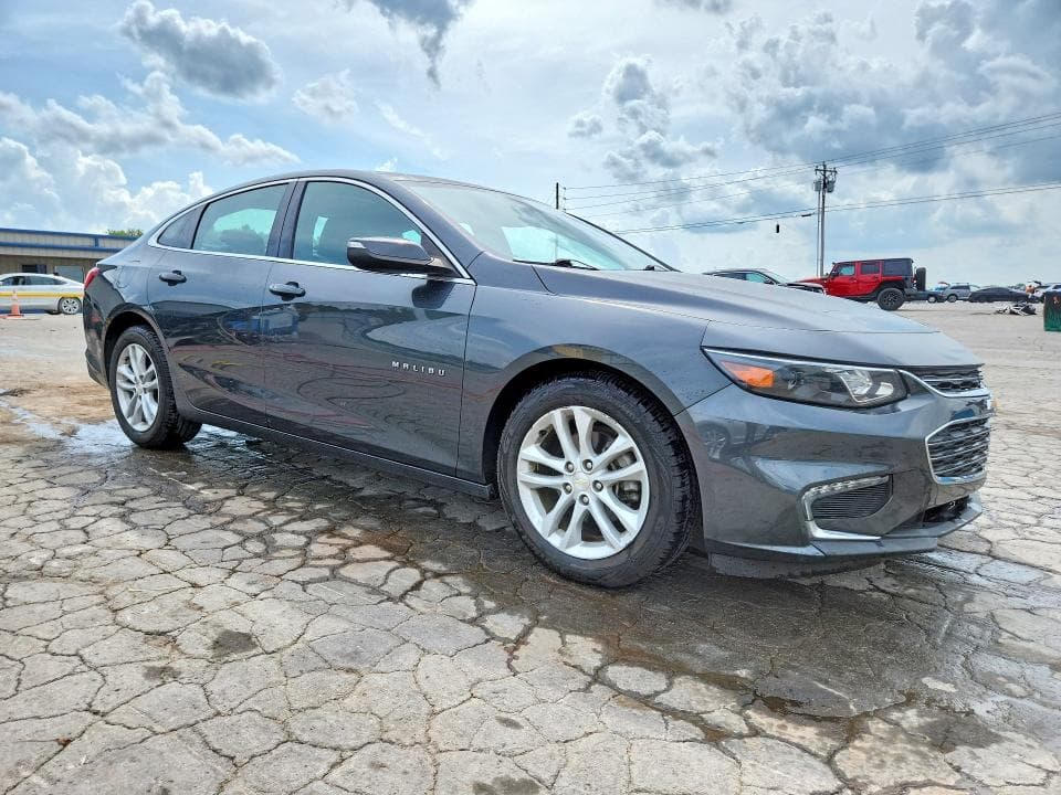 2017 CHEVROLET MALIBU LT 4
