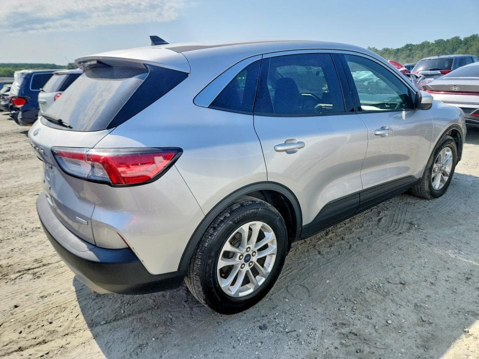 2020 FORD ESCAPE SE 3