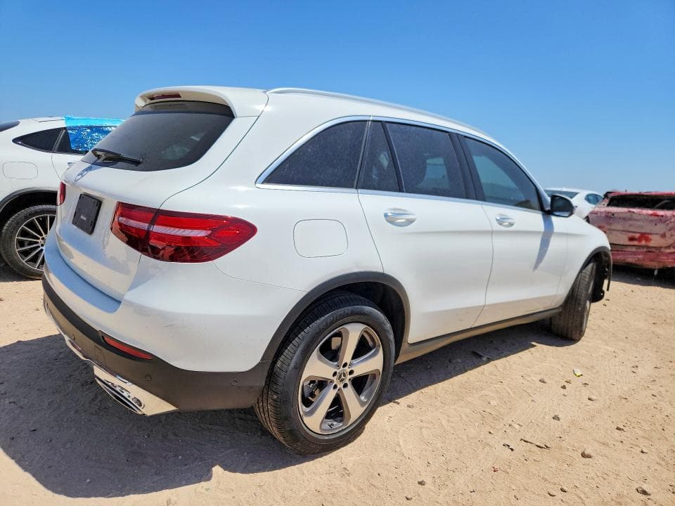 2018 MERCEDES-BENZ GLC 300 3