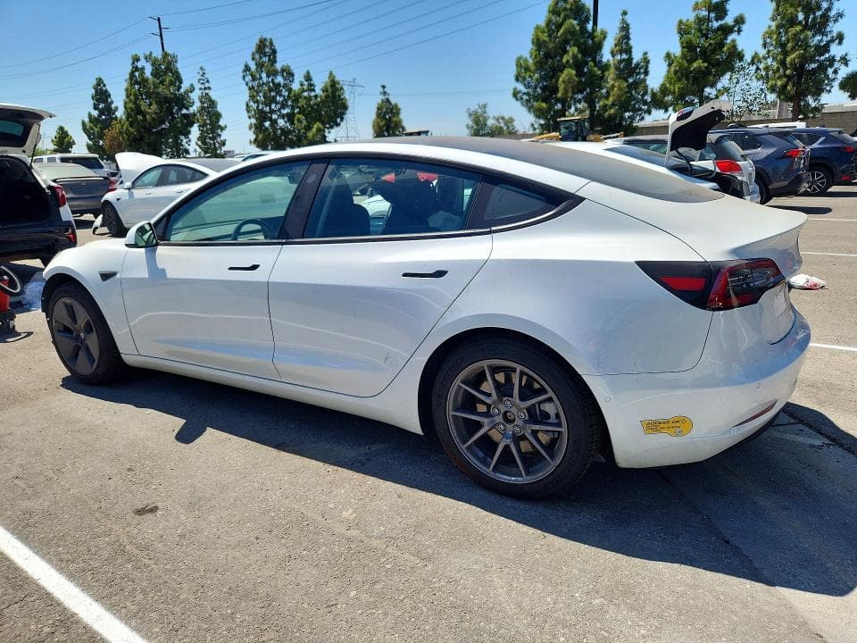 2022 TESLA MODEL 3 2