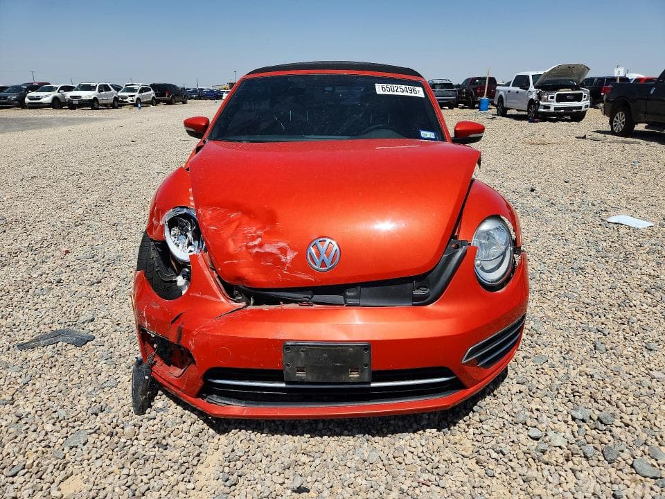2019 VOLKSWAGEN BEETLE S 5