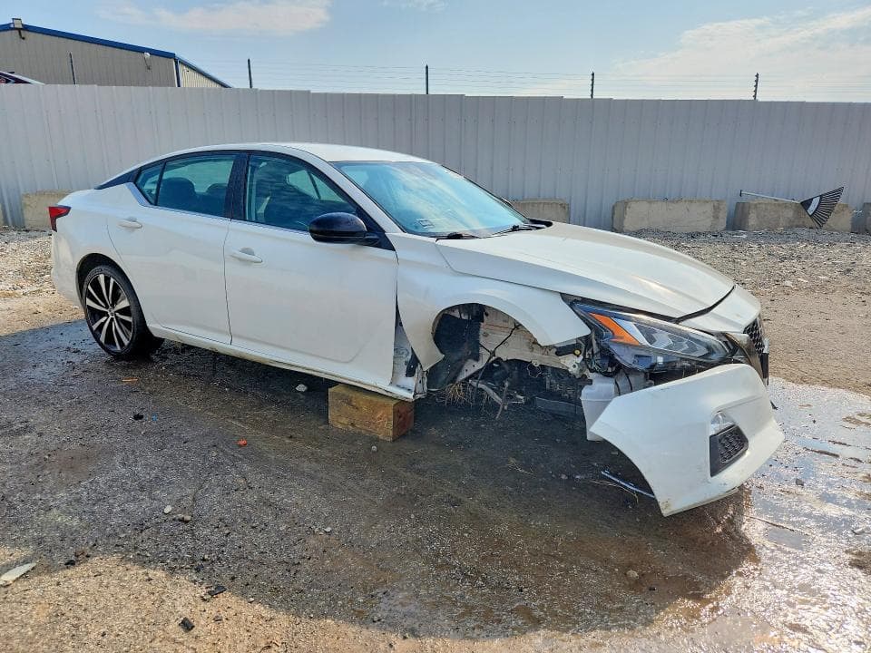 2020 NISSAN ALTIMA SR 4