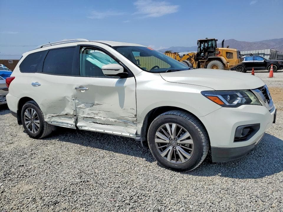 2018 NISSAN PATHFINDER SV 4