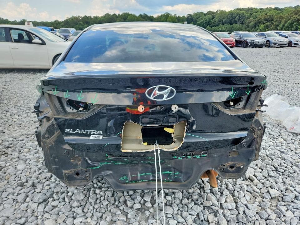 2018 HYUNDAI ELANTRA SE 6