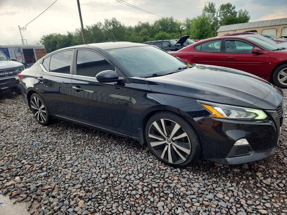 2019 NISSAN ALTIMA SR 4