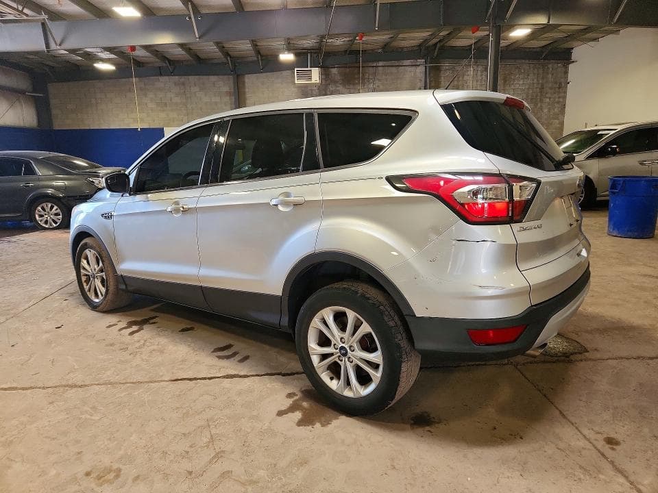 2017 FORD ESCAPE SE 2