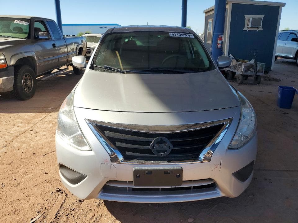 2018 NISSAN VERSA SV 5
