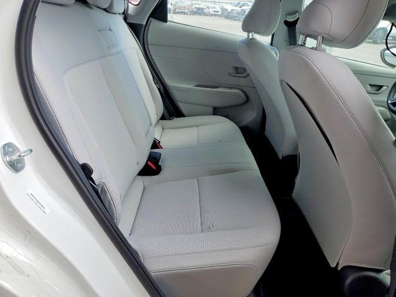 2025 HYUNDAI KONA SE 10