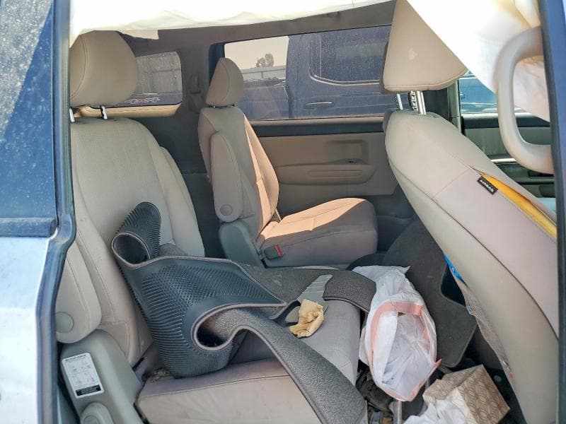 2019 KIA SEDONA L 11
