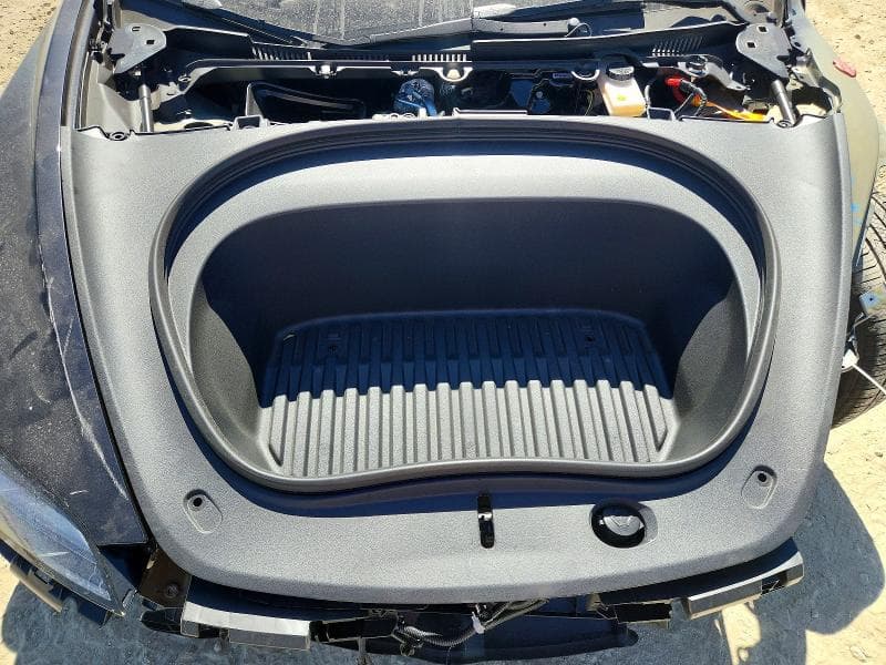 2026 TESLA MODEL 3 11