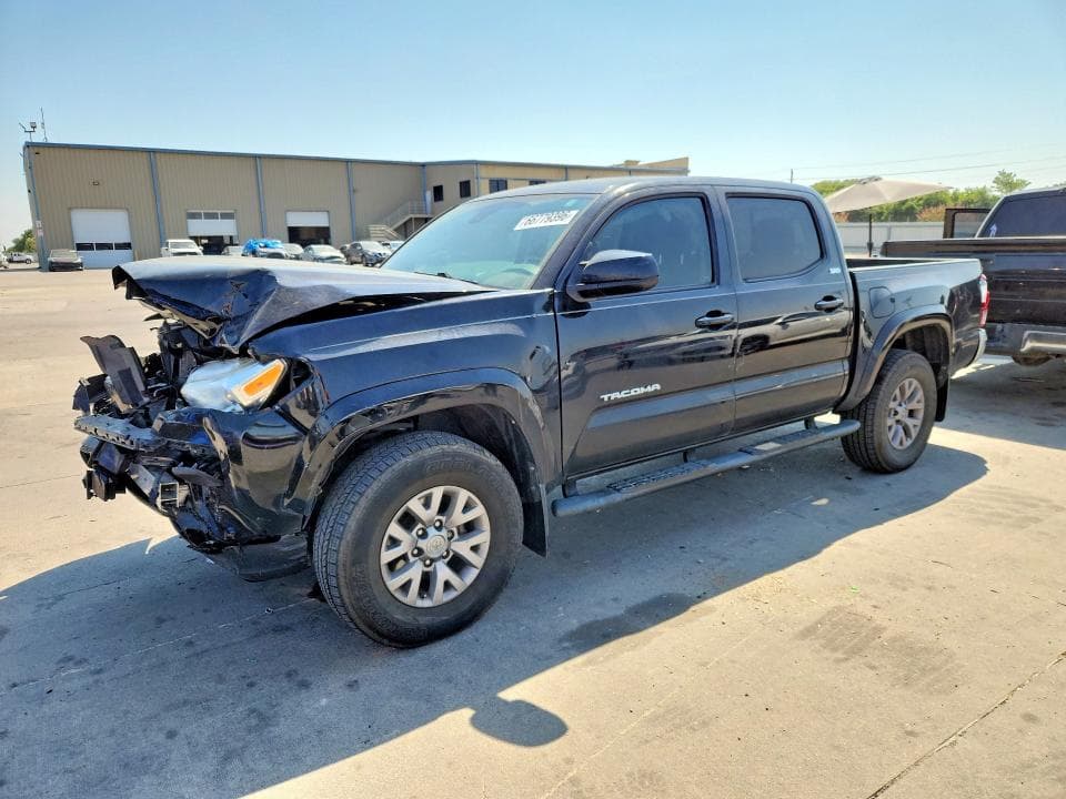 2019 TOYOTA TACOMA SR5 V6 - 1