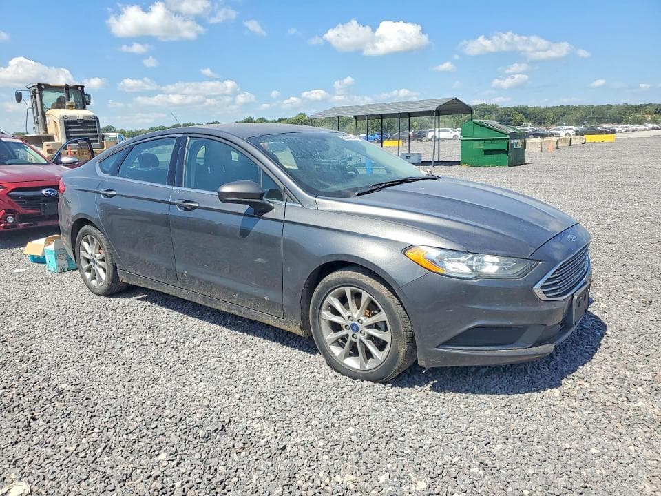 2017 FORD FUSION SE 4