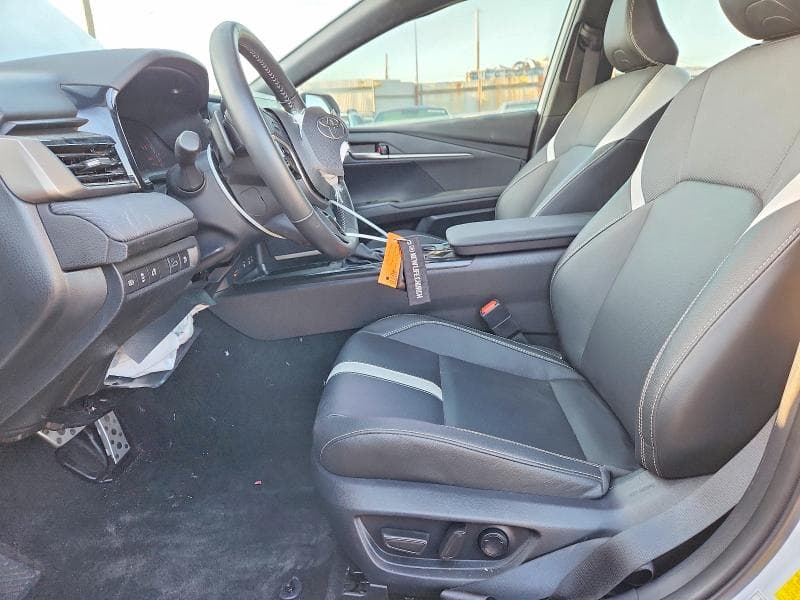 2025 TOYOTA CAMRY SE 7