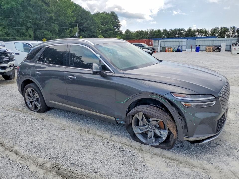 2024 GENESIS ELECTRIFIED GV70 BASE 4