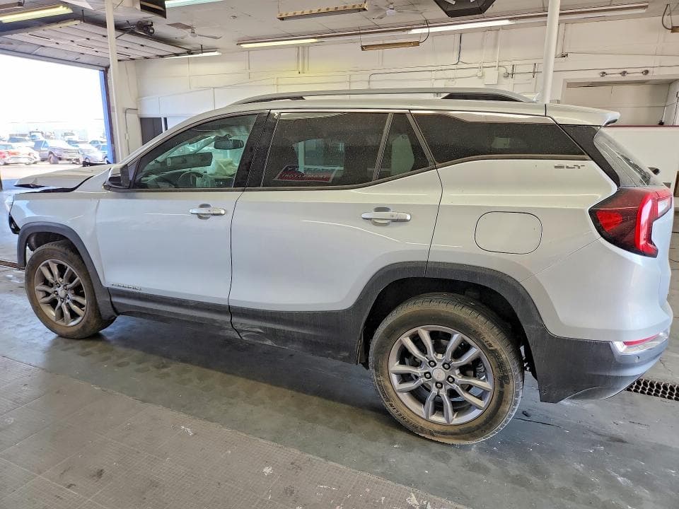 2022 GMC TERRAIN 2