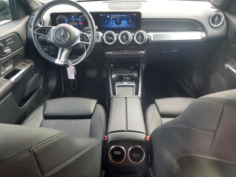 2024 MERCEDES-BENZ GLB 250 4MATIC 8
