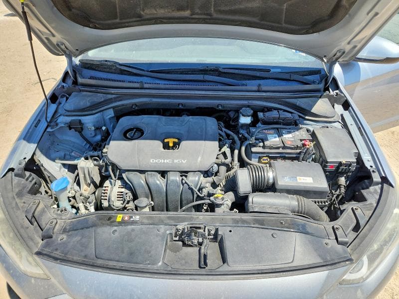 2017 HYUNDAI ELANTRA SE 11