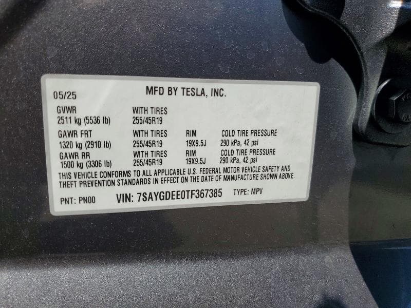 2026 TESLA MODEL Y 12