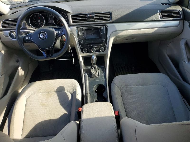 2018 VOLKSWAGEN PASSAT S 8