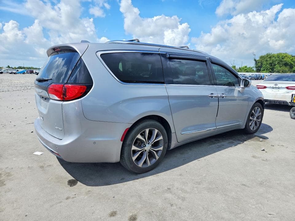 2017 CHRYSLER PACIFICA LIMITED 3