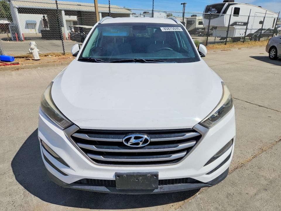 2017 HYUNDAI TUCSON SE 5