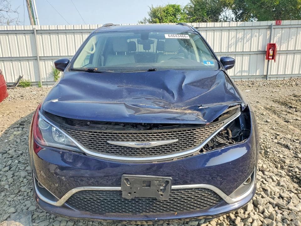 2017 CHRYSLER PACIFICA TOURING L PLUS 5