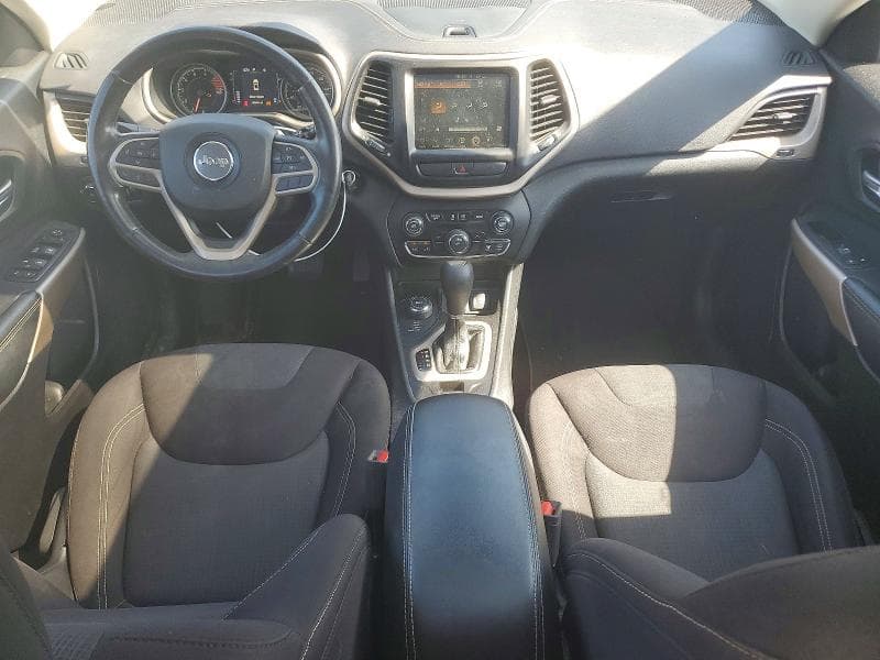 2017 JEEP CHEROKEE LATITUDE 8