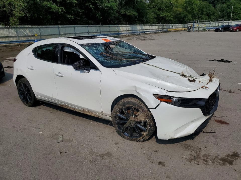 2021 MAZDA 3 PREMIUM 4
